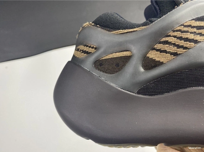 700 ADIDAS GY0189 V3 YEEZY 1207